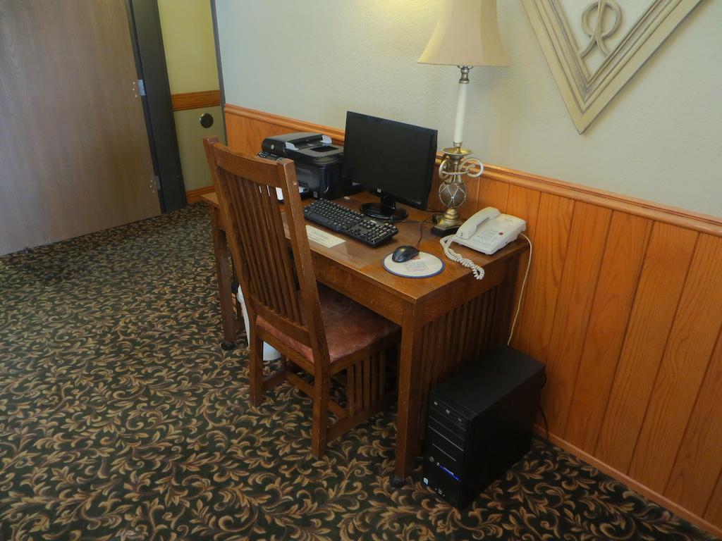 Americinn By Wyndham Manitowoc Buitenkant foto