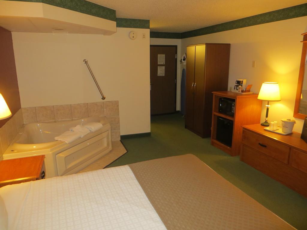 Americinn By Wyndham Manitowoc Kamer foto