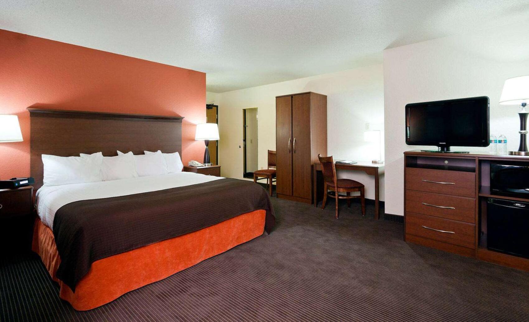 Americinn By Wyndham Manitowoc Buitenkant foto