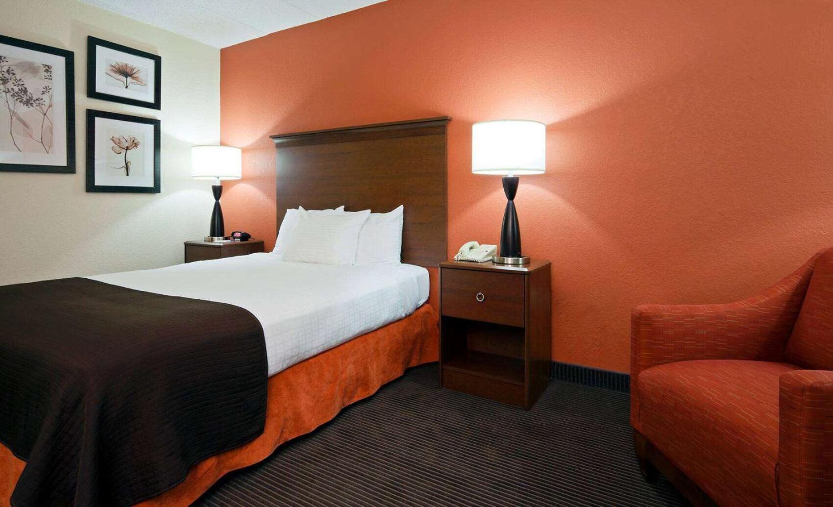 Americinn By Wyndham Manitowoc Buitenkant foto